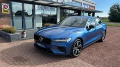 Blauw Gebruikt 2021 Volvo S60 R-Design Sedan | € 33.200 (Eerlijke prijs)