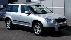 Grijs Gebruikt 2010 Skoda Yeti Ambition SUV | € 4.395 (Eerlijke prijs)