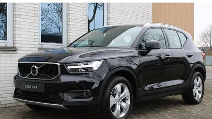 Zwart Occasion 2020 Volvo XC40 Business Edition SUV | € 25.950 (Eerlijke prijs)