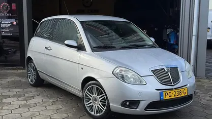 Occasion 2008 Lancia Ypsilon Hatchback | € 1.575 (Super prijs)