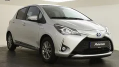 Zilver Gebruikt 2017 Toyota Yaris Edition Hatchback | € 15.899 (Eerlijke prijs)