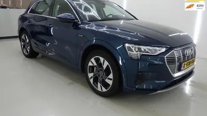 Occasion 2020 Audi e-tron Business SUV | € 22.999 (Super prijs)