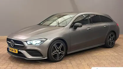 Grijs Gebruikt 2020 Mercedes CLA200 Shooting Brake Business Stationwagen | € 25.895 (Eerlijke prijs)