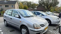 Grijs Gebruikt 2001 Nissan Almera Tino Comfort MPV | € 1.999 (Eerlijke prijs)