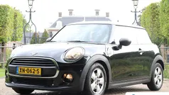 Zwart Gebruikt 2019 Mini Cooper Salt Hatchback | € 15.195 (Eerlijke prijs)