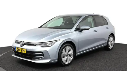 Occasion 2024 VW Golf VIII Hatchback | € 27.795 (Eerlijke prijs)