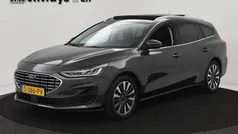 Grijs Gebruikt 2023 Ford Focus Titanium X Stationwagen | € 21.435 (Eerlijke prijs)