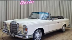 Beige Gebruikt 1966 Mercedes W111 SE Cabriolet | € 84.950