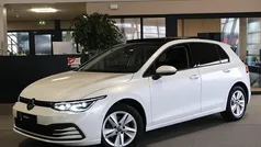 Gebruikt 2020 VW Golf VIII Style Hatchback | € 23.950 (Eerlijke prijs)