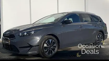Grijs Occasion 2025 Kia Ceed Hatchback | € 26.945 (Eerlijke prijs)