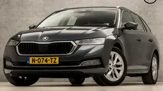 Grijs Gebruikt 2021 Skoda Octavia Sport Stationwagen | € 17.945 (Eerlijke prijs)