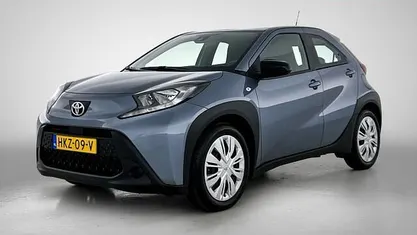 Occasion 2025 Toyota Aygo X Play SUV | € 19.945 (Eerlijke prijs)