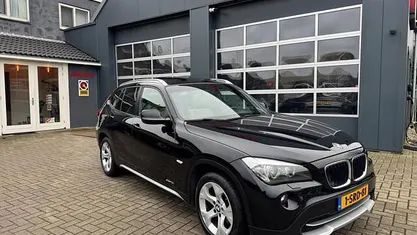 Zwart Occasion 2011 BMW X1 Executive SUV | € 12.950 (Eerlijke prijs)