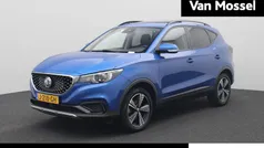 Blauw Gebruikt 2020 MG ZS Luxury Sedan | € 14.995 (Eerlijke prijs)