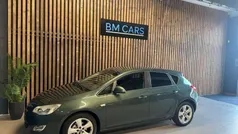 Groen Gebruikt 2010 Opel Astra Edition Hatchback | € 3.499 (Eerlijke prijs)