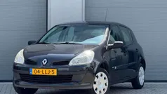 Gebruikt 2007 Renault Clio II Authentique Hatchback | € 1.999 (Eerlijke prijs)