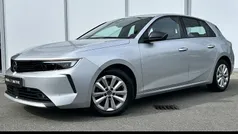 Grijs Gebruikt 2022 Opel Astra Edition Hatchback | € 19.745 (Eerlijke prijs)