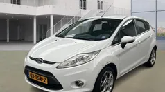Wit Gebruikt 2012 Ford Fiesta Titanium Hatchback | € 2.245 (Eerlijke prijs)