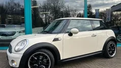 Wit Gebruikt 2009 Mini Cooper Hatchback | € 3.990 (Eerlijke prijs)