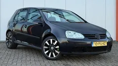 Zwart Gebruikt 2005 VW Golf IV Trendline Hatchback | € 2.150 (Eerlijke prijs)