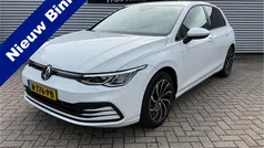 Wit Gebruikt 2021 VW Golf VIII Style Hatchback | € 19.990 (Eerlijke prijs)