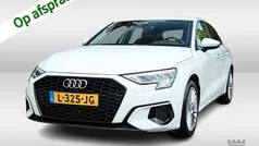 Wit Gebruikt 2021 Audi A3 Sportback Business Hatchback | € 21.400 (Eerlijke prijs)