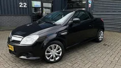 Zwart Gebruikt 2005 Opel Tigra Enjoy Cabriolet | € 2.799 (Eerlijke prijs)