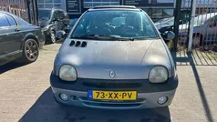 Blauw Gebruikt 2004 Renault Twingo Initiale Hatchback | € 950 (Eerlijke prijs)