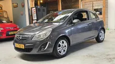 Grijs Gebruikt 2012 Opel Corsa Edition Hatchback | € 999 (Goede deal)