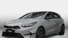 Gebruikt 2025 Kia Ceed Hatchback | € 33.990 (Eerlijke prijs)