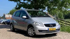 Grijs, metallic lak Gebruikt 2011 Mercedes A160 Business MPV | € 4.450 (Eerlijke prijs)