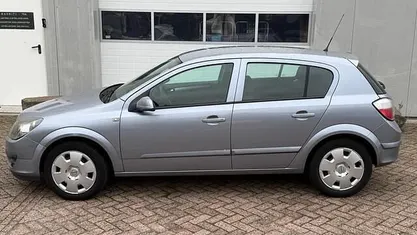 Occasion 2006 Opel Astra Essentia Hatchback | € 1.750 (Eerlijke prijs)