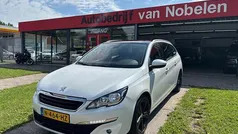 Wit Gebruikt 2015 Peugeot 308 Allure Hatchback | € 8.600 (Eerlijke prijs)