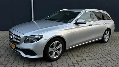 Grijs Gebruikt 2017 Mercedes E220 Business Stationwagen | € 14.990 (Super prijs)