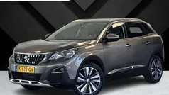 Grijs Gebruikt 2020 Peugeot 3008 Premium SUV | € 22.940 (Eerlijke prijs)