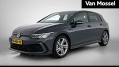 Gebruikt 2021 VW Golf VIII R-line Hatchback | € 30.900 (Eerlijke prijs)