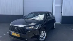 Zwart Gebruikt 2023 Toyota Corolla Cross Active SUV | € 34.750 (Eerlijke prijs)