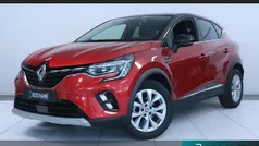 Rood Gebruikt 2022 Renault Captur Intens SUV | € 19.240 (Eerlijke prijs)