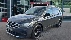 Grijs Gebruikt 2022 VW Tiguan Sport SUV | € 36.950 (Goede deal)