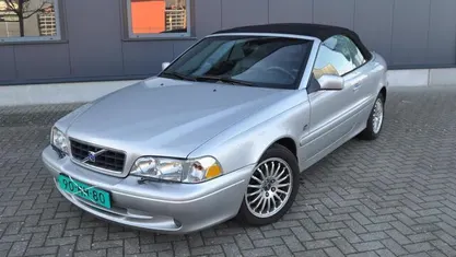 Zilver, metallic lak Gebruikt 2004 Volvo C70 Cabriolet | € 4.999 (Eerlijke prijs)