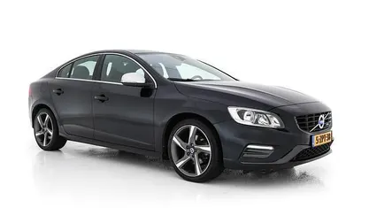Occasion Volvo S60 R-Design Summum 150 PK (110 kW) 2015 Zwart (metallic) Sedan