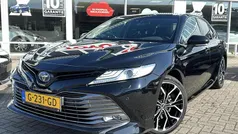 Zwart Gebruikt 2019 Toyota Camry Premium Sedan | € 24.950 (Eerlijke prijs)