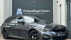 Grijs Gebruikt 2022 BMW 330 Executive Stationwagen | € 36.800 (Eerlijke prijs)
