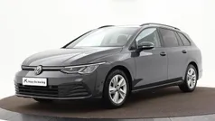 Grijs Gebruikt 2023 VW Golf VIII Life Stationwagen | € 25.880 (Eerlijke prijs)
