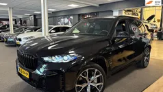 Zwart Gebruikt 2023 BMW X5 M Sport SUV | € 89.950 (Eerlijke prijs)
