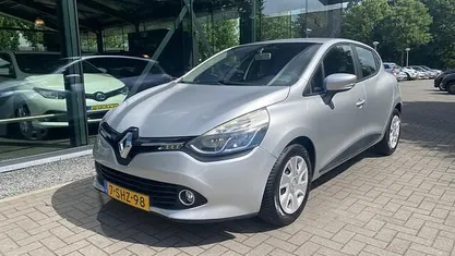 Occasion 2013 Renault Clio IV Expression Hatchback | € 7.200 (Eerlijke prijs)