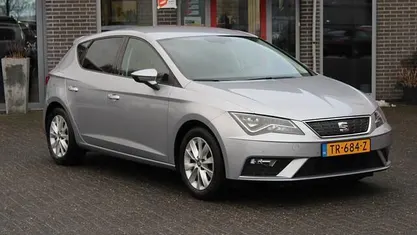 Occasion 2018 Seat Leon Style Hatchback | € 14.999 (Eerlijke prijs)