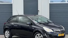 Zwart Gebruikt 2012 Opel Corsa Edition Hatchback | € 2.995 (Eerlijke prijs)
