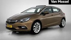 Bruin Gebruikt 2016 Opel Astra Innovation Hatchback | € 13.740 (Eerlijke prijs)