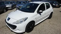 Wit Gebruikt 2009 Peugeot 206+ Hatchback | € 2.495 (Eerlijke prijs)